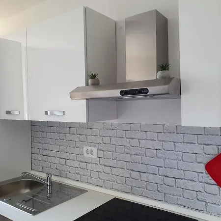 Apartma Zdenko Изола