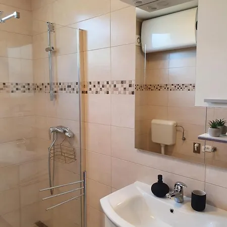 Apartma Zdenko Изола