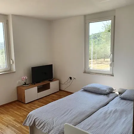 Apartma Zdenko * Изола