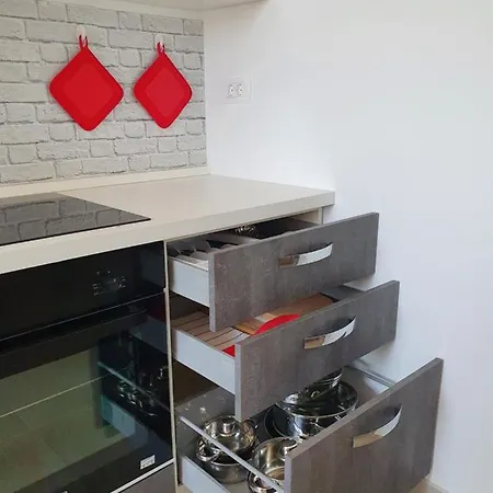 Apartma Zdenko Изола